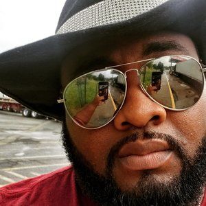 Meet your Posher, Miles